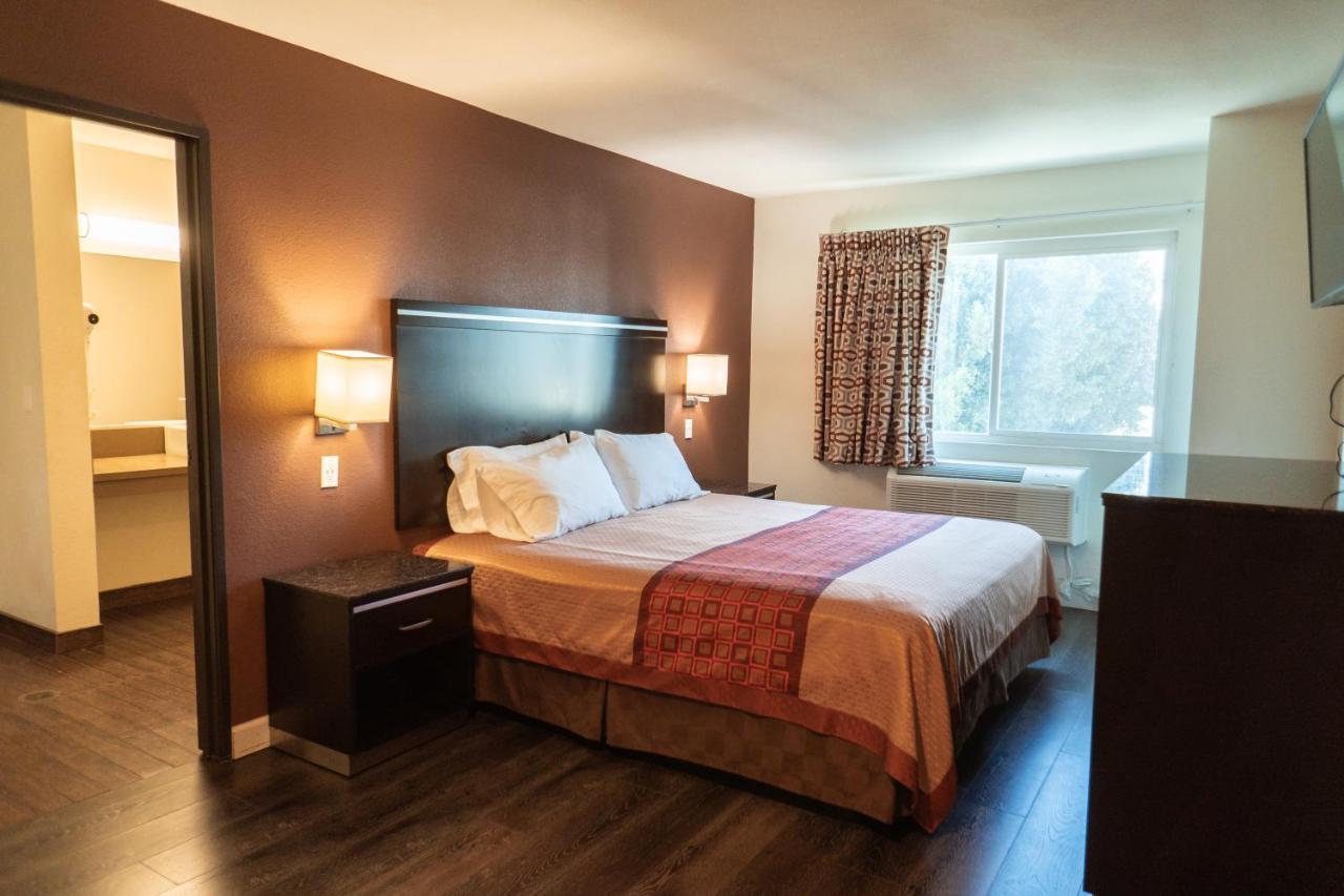 Maywood Inn Eksteriør billede